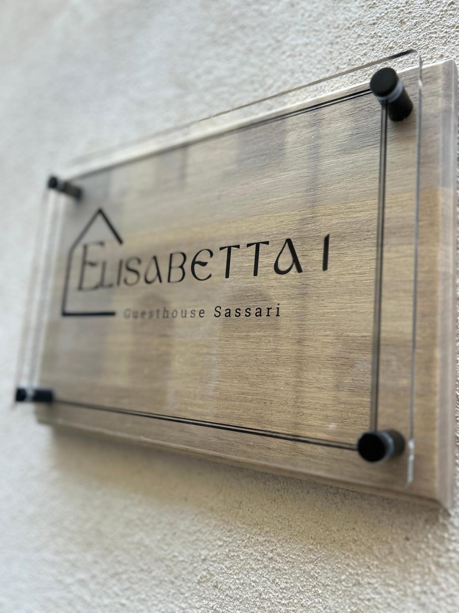 Elisabetta1 Guesthouse Sassari Bagian luar foto